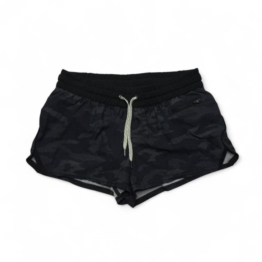 Vuori Clementime Performance Women’s Camo Shorts  Size Small 2.0 running shorts